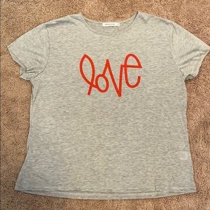 Grey Graphic tee w/ Love. 100% Cotton. SZ Xl